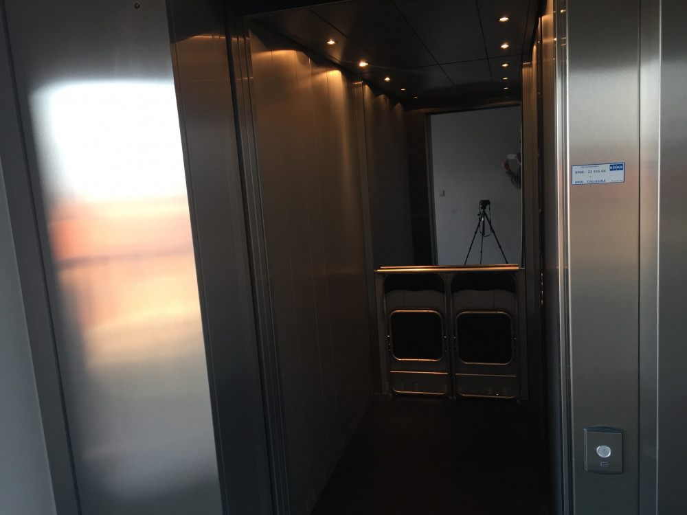 Elevator moves free stereo sound effect HQ 96kHz